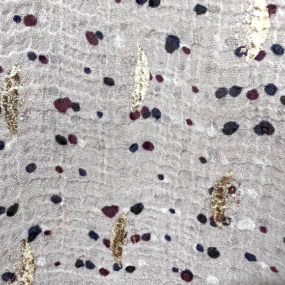 Vince Camuto Blouse XS Flutter Sleeve Beige Gold Metallic - Picture 4 of 6